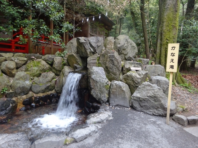 椿大神社　かなえ滝