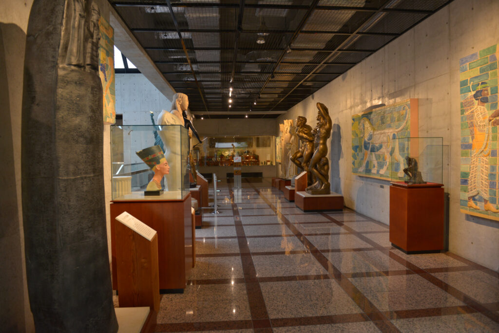 ルーブル彫刻美術館