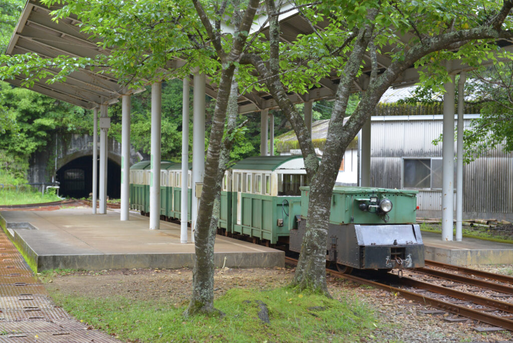 トロッコ電車画像